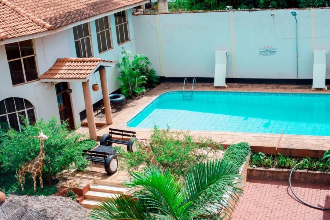 Kilimanjaro Crane Hotel Moshi Exterior foto